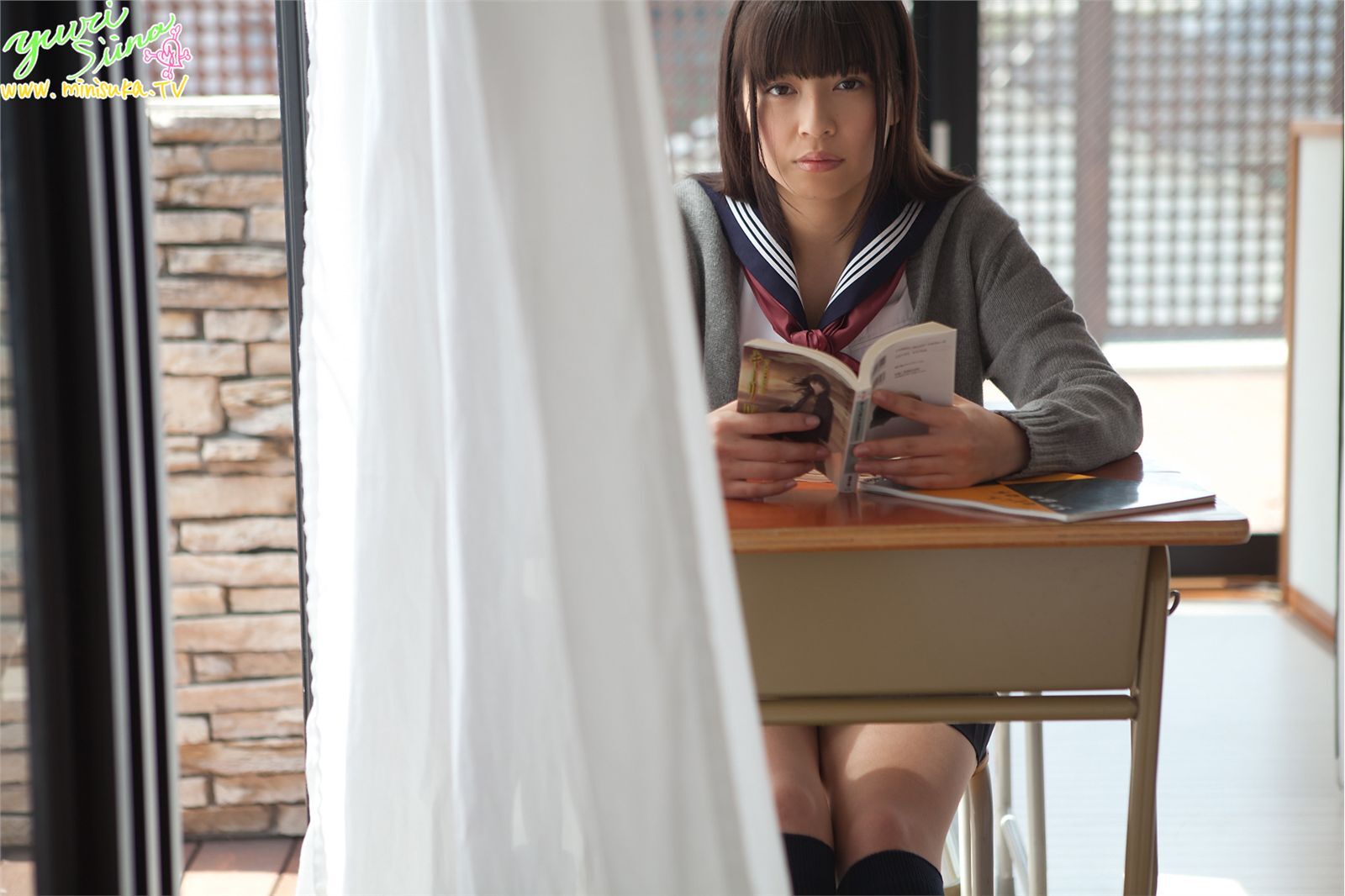 Yuuri Shiina, female high school student in active service[ Minisuka.tv ] 2011.07